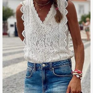 Women’s Lace Vintage Inspired V-neck Top